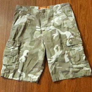 Lee Dungarees Men's Camo Cargo Shorts - Size 30W